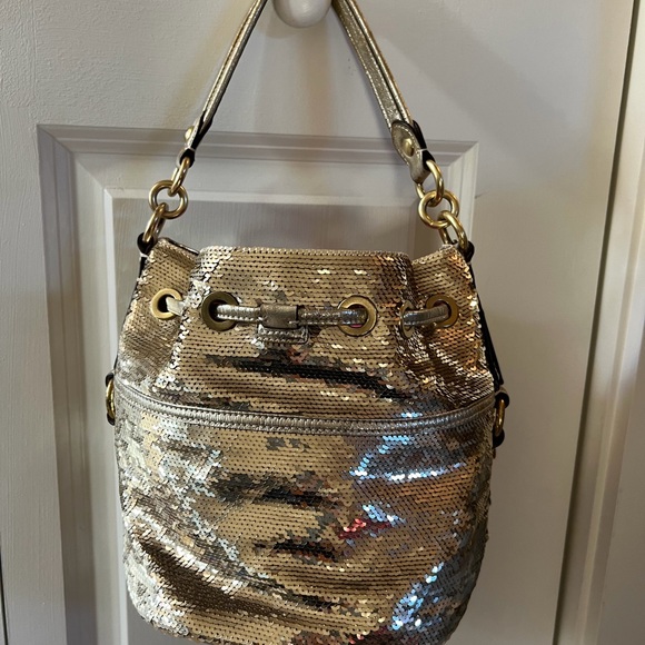 Coach Poppy Sequin Bucket Bag in Gold 17906 - Picture 7 of 12